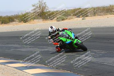 media/Apr-10-2022-SoCal Trackdays (Sun) [[f104b12566]]/Turn 3 Inside (1150am)/